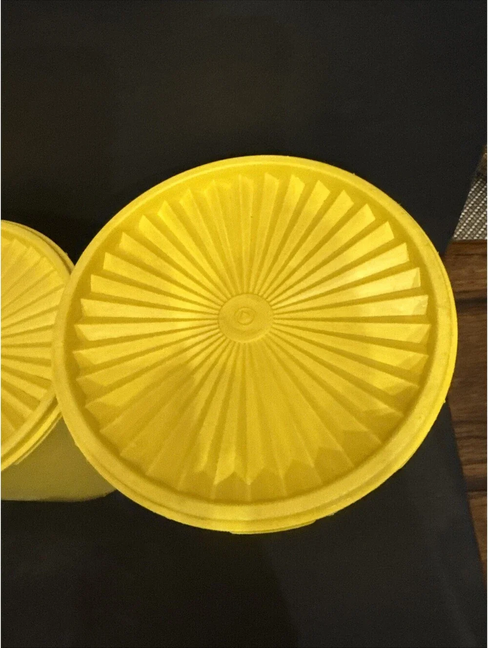 Vintage Tupperware 1970’s Nesting Canister Set Of 4 With Lids
